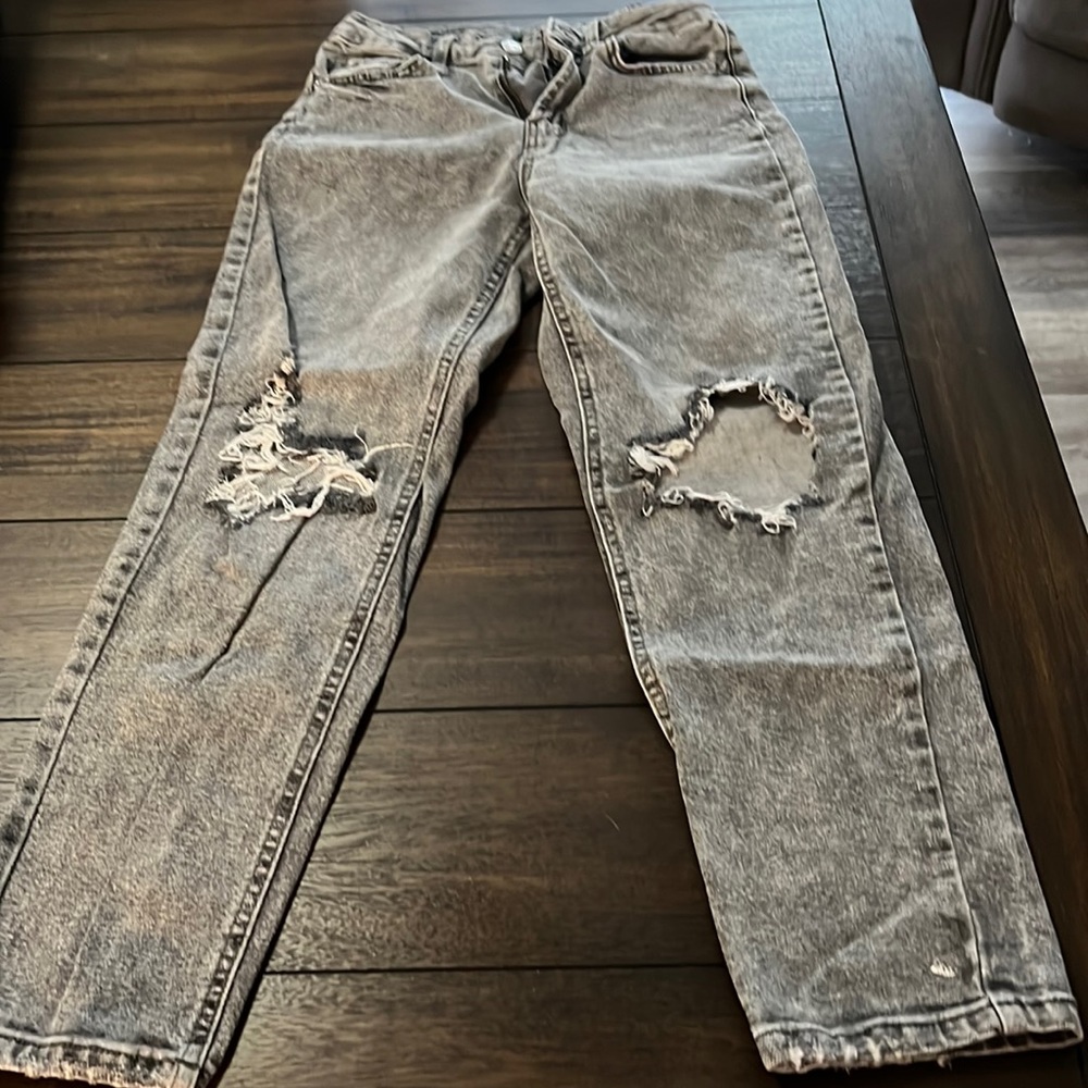 Size 00 ripped high waisted Mom jeans